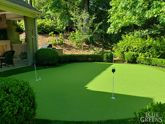 Tour Greens - Outdoor Putting Green