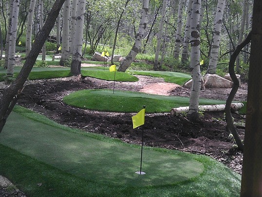 Tour Greens - Putting Course