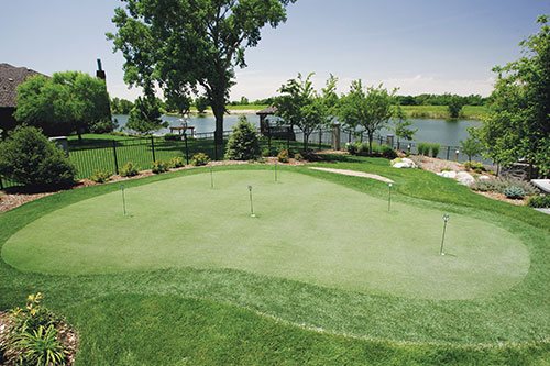 Outdoor Putting Green